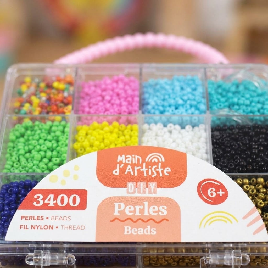 Bead Kit 3400 Beads with Thread in 12-Compartment Case - close-up