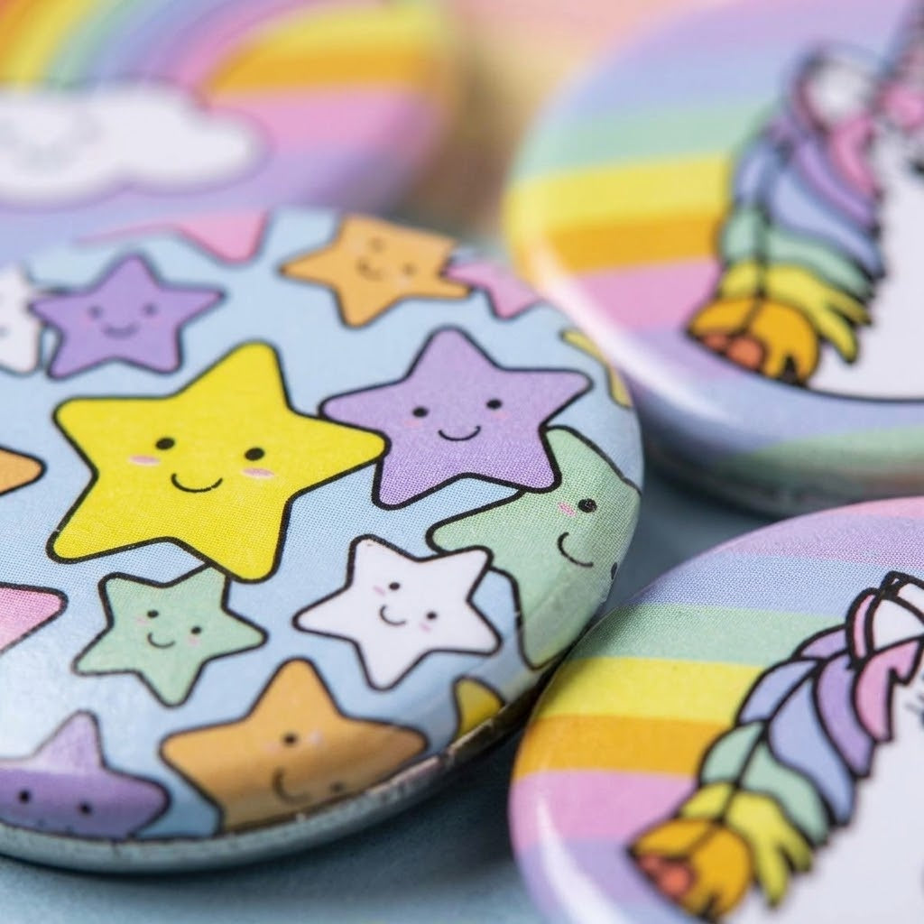 Unicorn Metal Yo-Yo 5.2 cm Party Favour - close-up