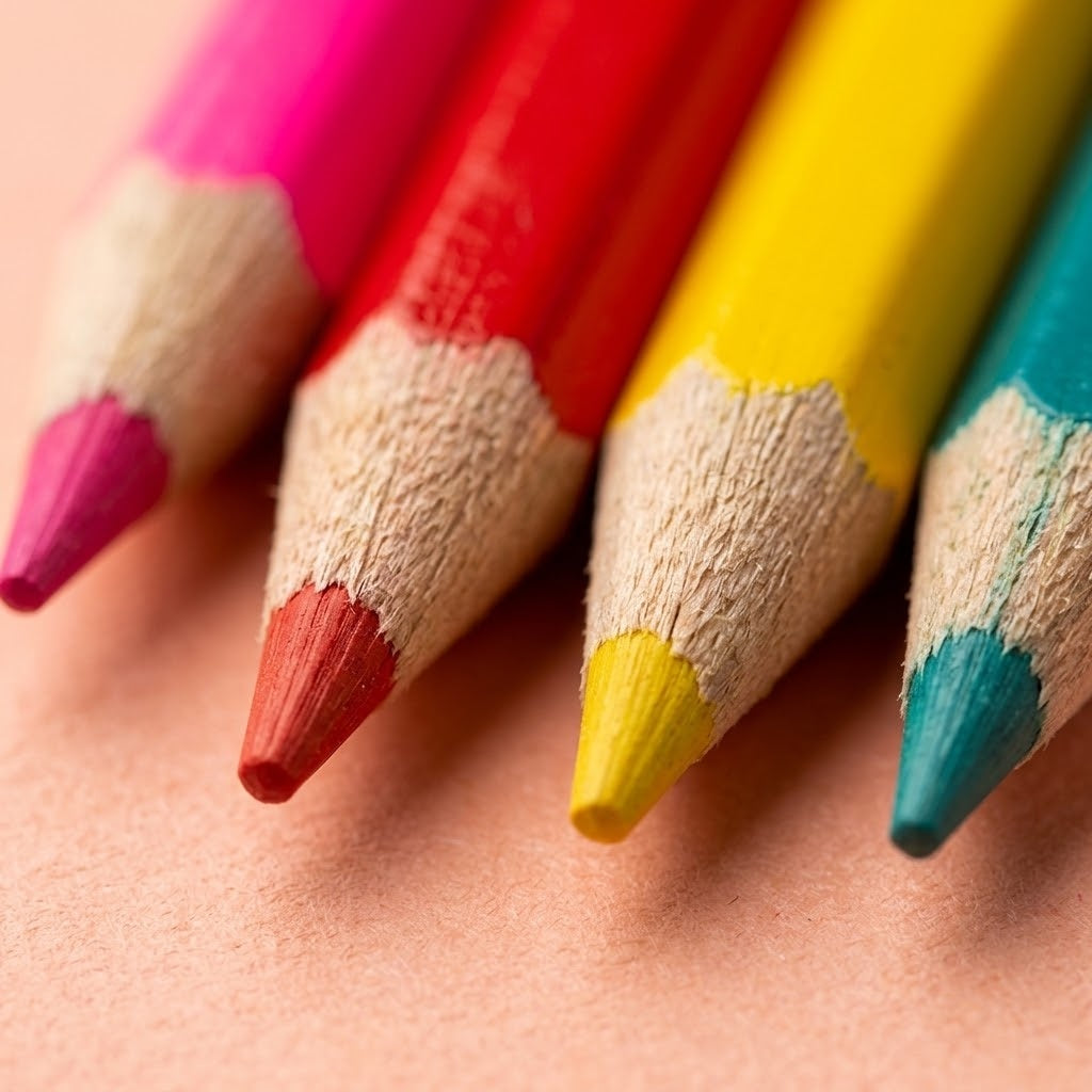 Coloured Pencils Pouch of 6 9 cm Party Bag Filler - close-up