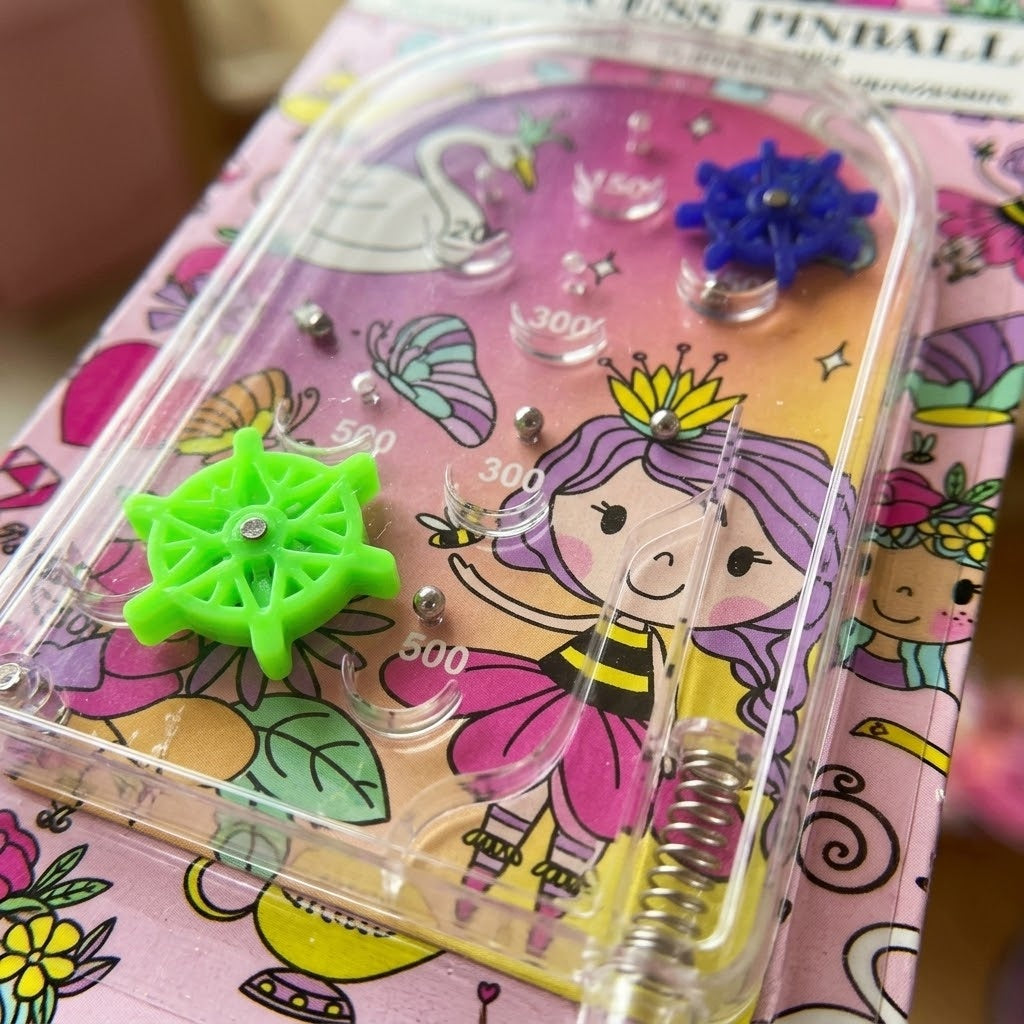 Princess Pinball Game Handheld 7 x 12 cm - close-up
