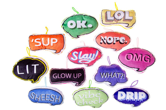 PLUCHE. SUPER SOFT. TEXT