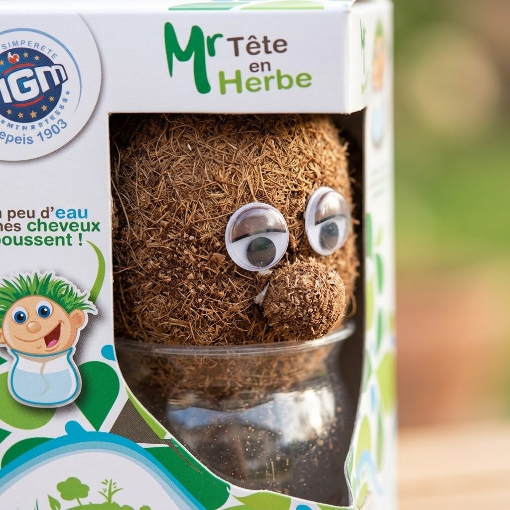 Mr Grass Head Grow Your Own Grass Hair Kit - close-up