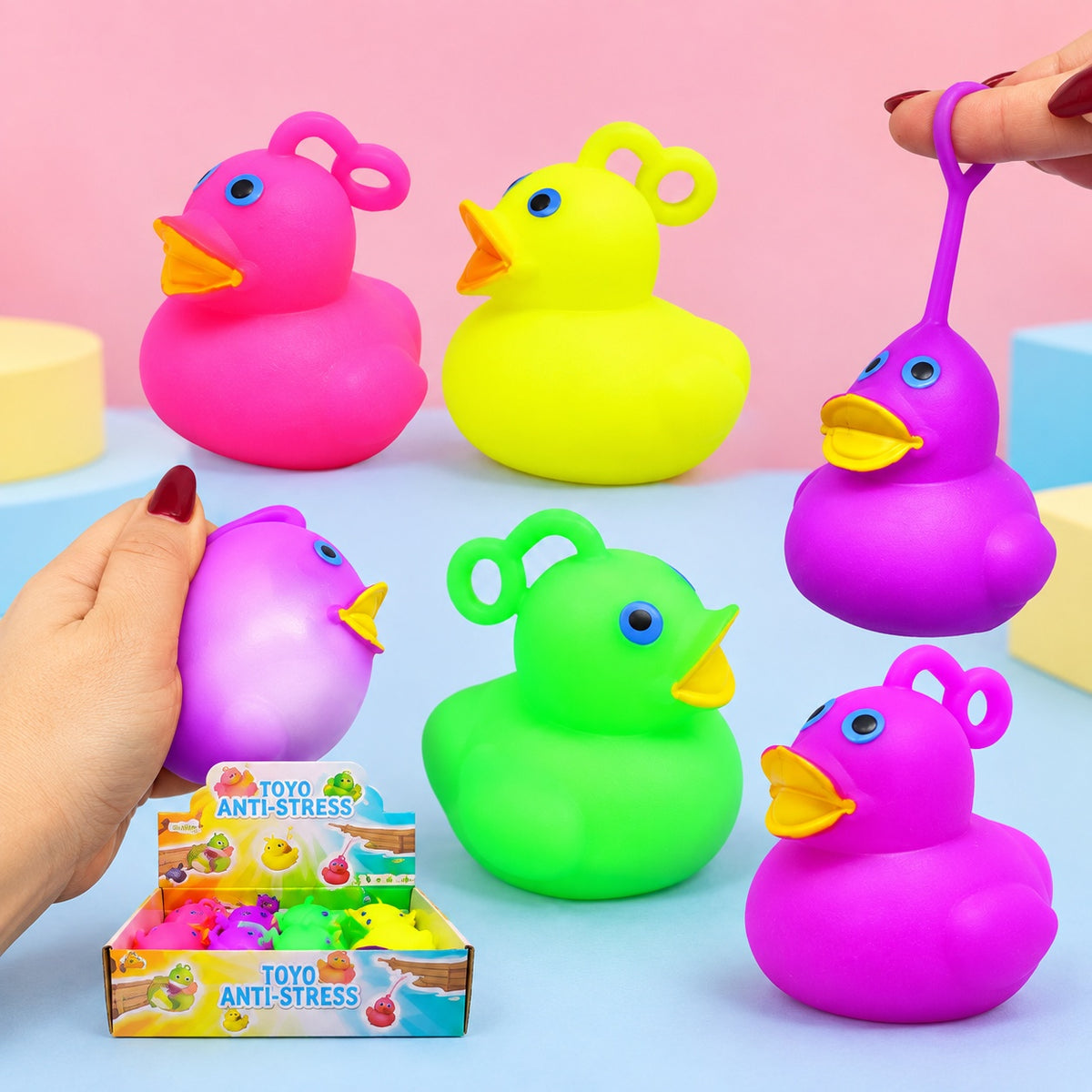 Yoyo Punch Squishy Duck Stress Toy 7 cm - studio photo