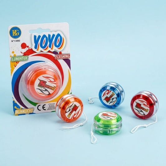 Light-Up Clutch Yo-Yo 5.5 cm on Card - studio photo