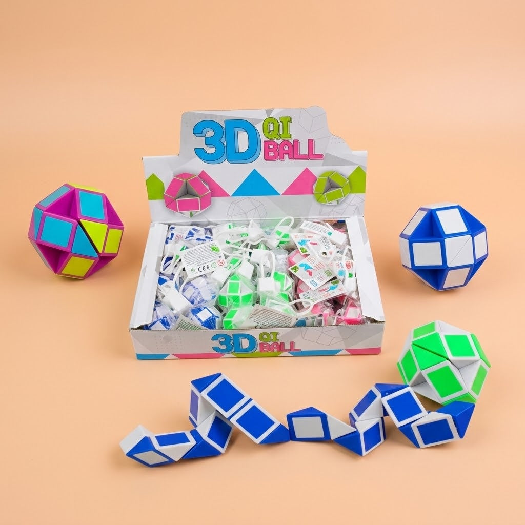 3D IQ Puzzle Ball Brain Teaser 4 cm - studio photo