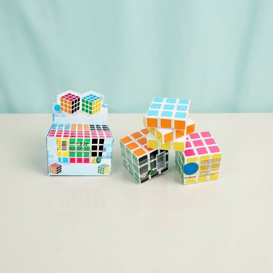 Magic Puzzle Cube 5.5 cm Speed Cube - studio photo