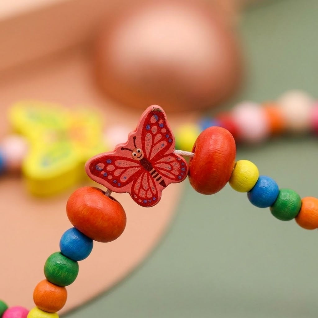 Wooden Jewellery Set Necklace and Bead Bracelet - close-up