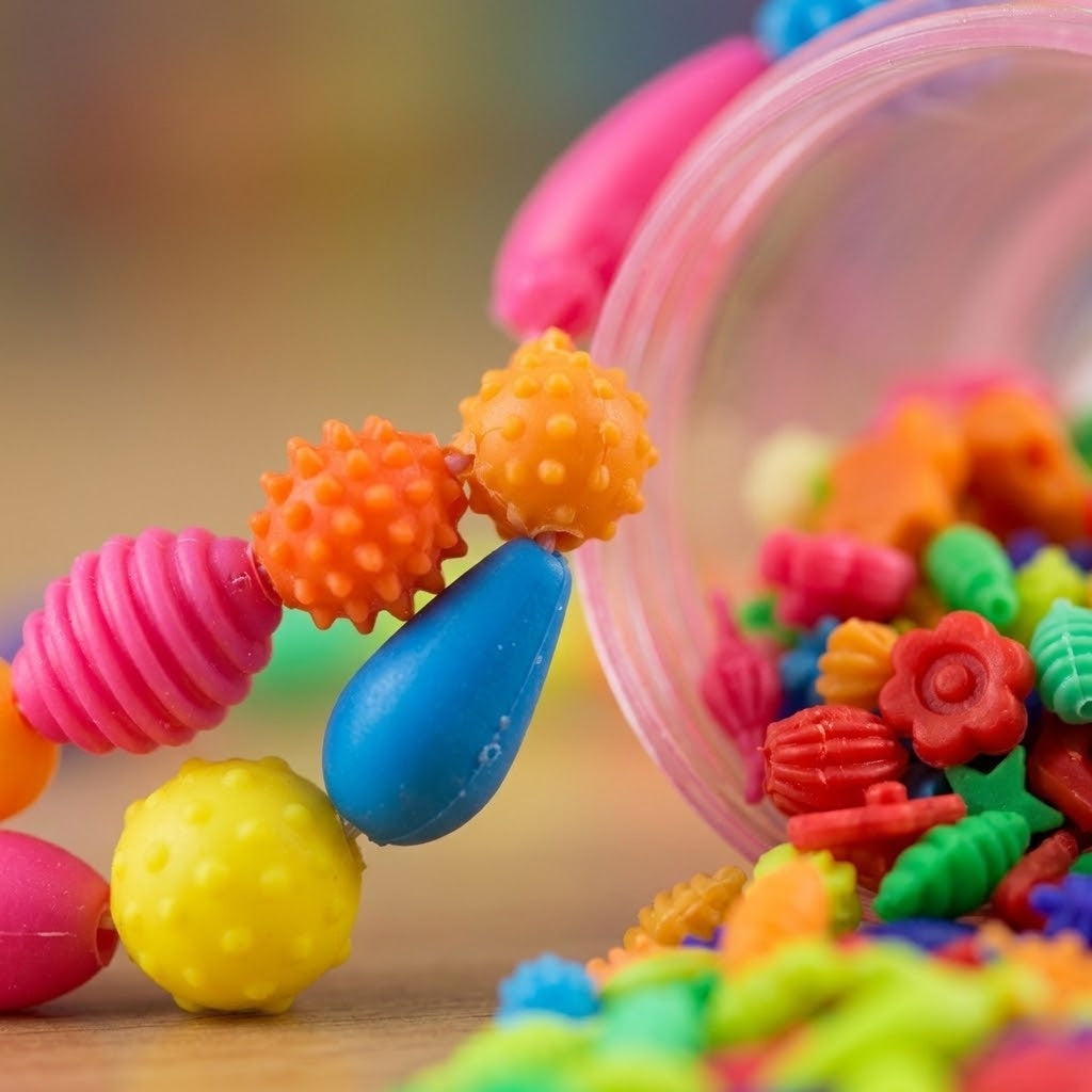 Snap Together Pop Beads Jar 250 g Jewellery Kit - close-up