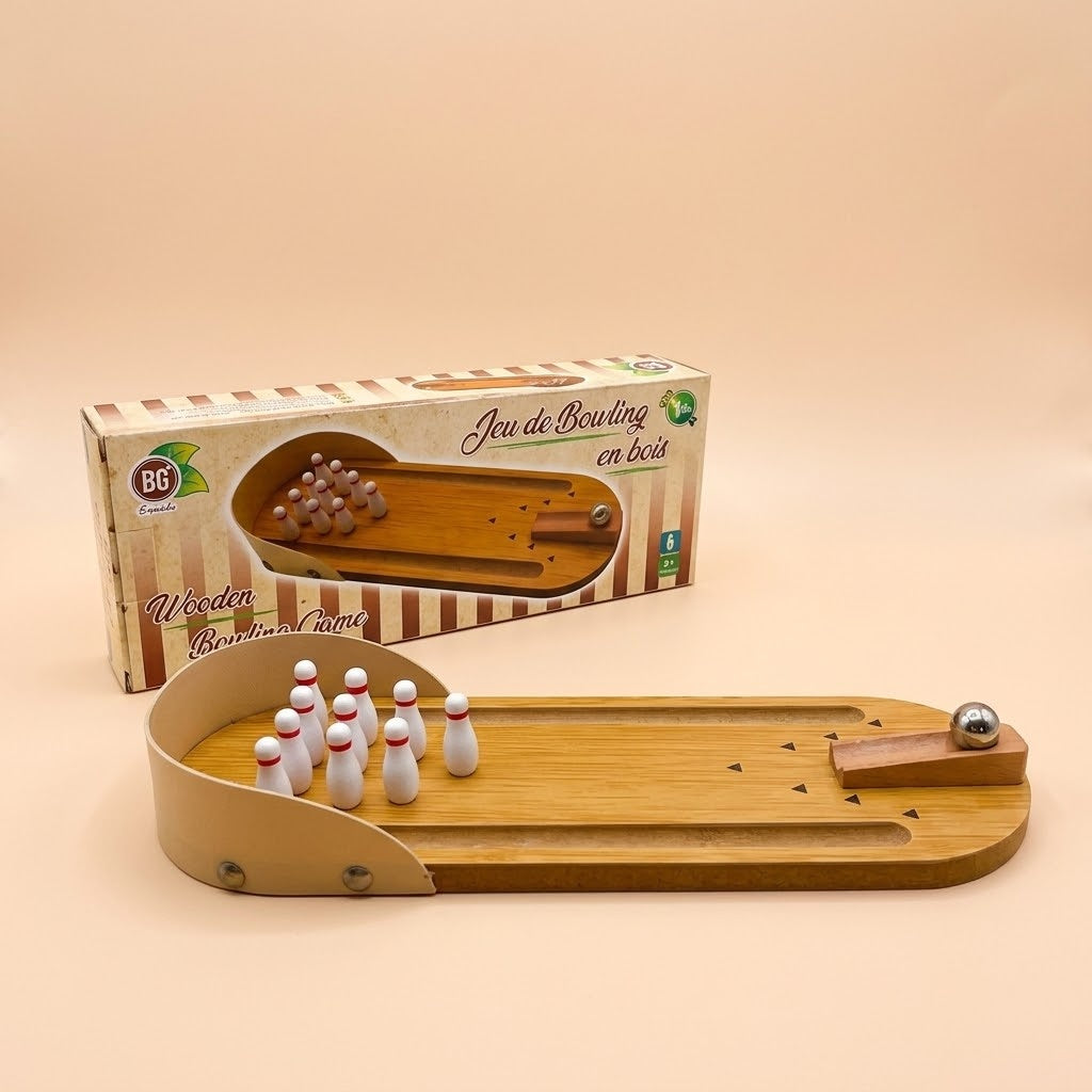 Mini Wooden Bowling Game with 10 Skittles 28.5 cm - studio photo