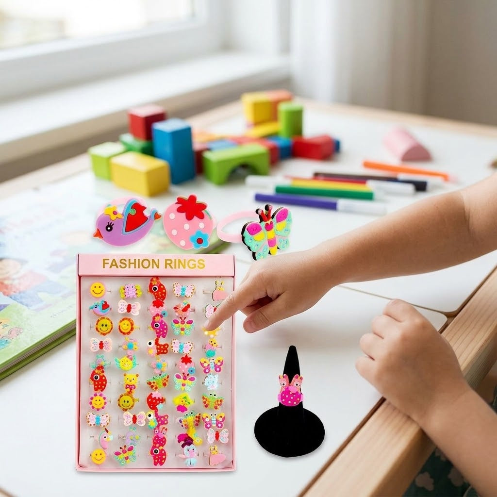 Cartoon Design Kids Ring Party Favours - lifestyle photo