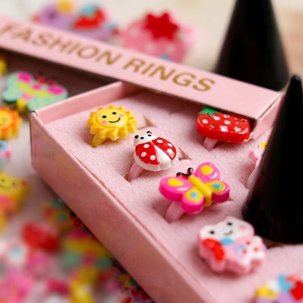Cartoon Design Kids Ring Party Favours - close-up