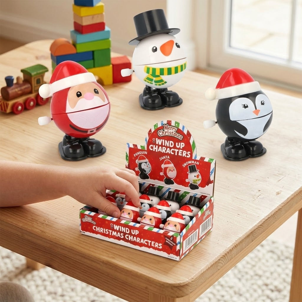 Wind-Up Jumping Christmas Character Toy 6.5 cm - lifestyle photo