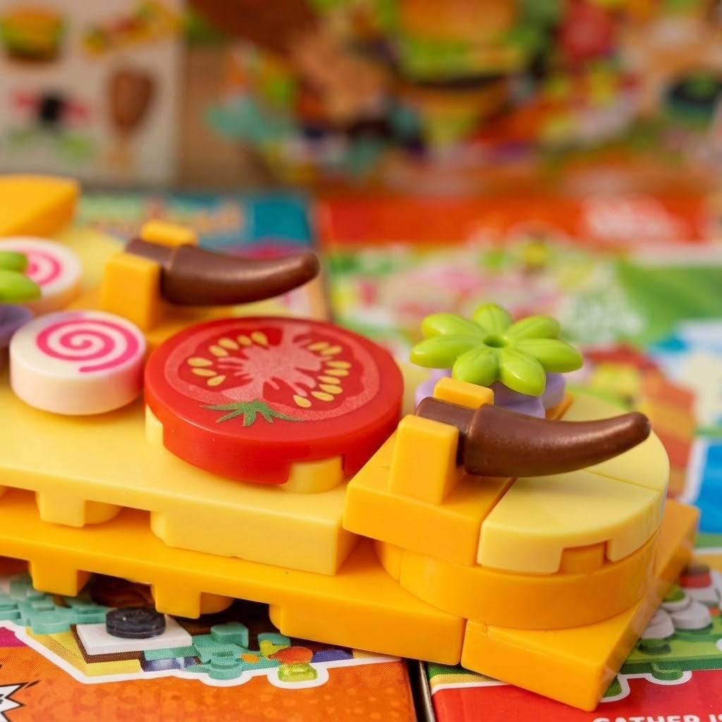 Fast Food Compatible Building Bricks Mini Set - close-up