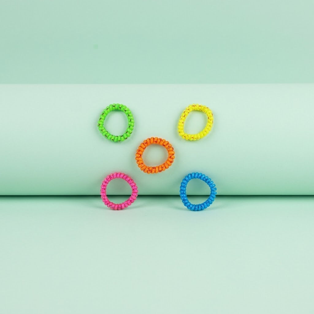 Neon Star Twist Scrunchie Bracelet Party Favours - studio photo