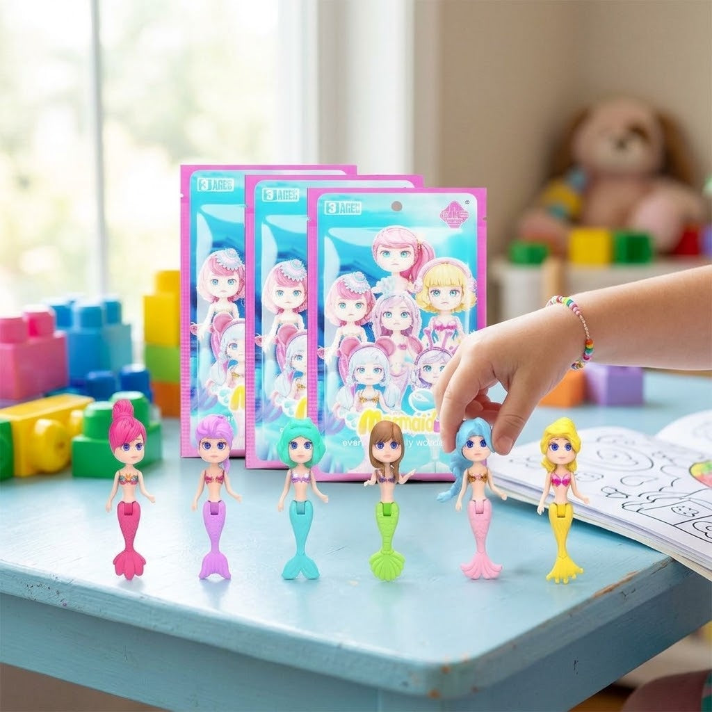 Mini Mermaid Doll Surprise Pouch 8.5 cm - lifestyle photo