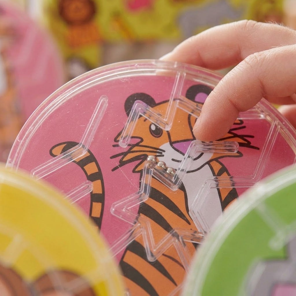 Jungle Animal Maze Puzzle Dexterity Game 5.5 cm - close-up