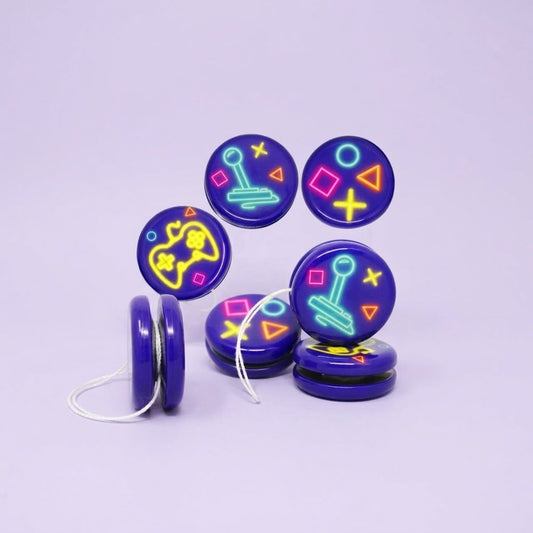 Metal Yo-Yo Gamer Design Retro Skill Toy 5.2 cm - studio photo