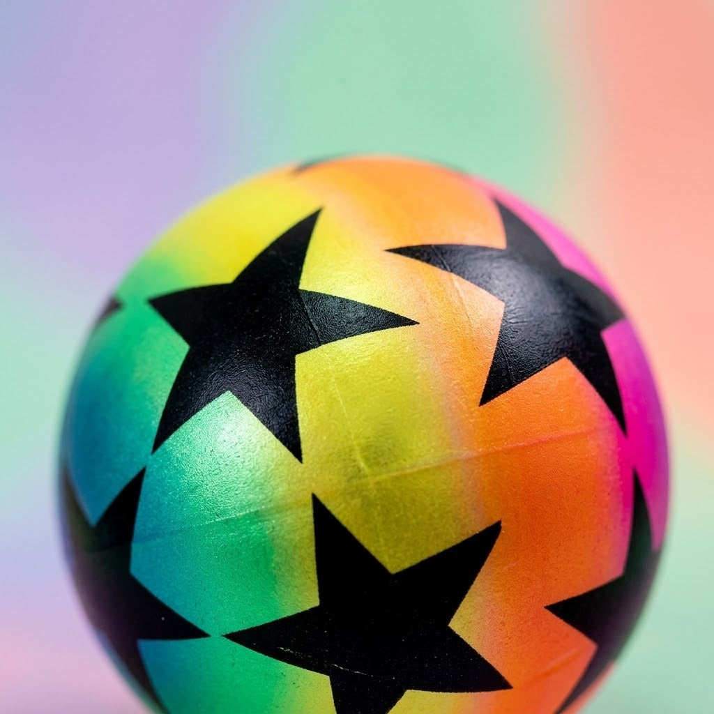 Neon Beach Sport Play Ball Outdoor Ball 23 cm - close-up