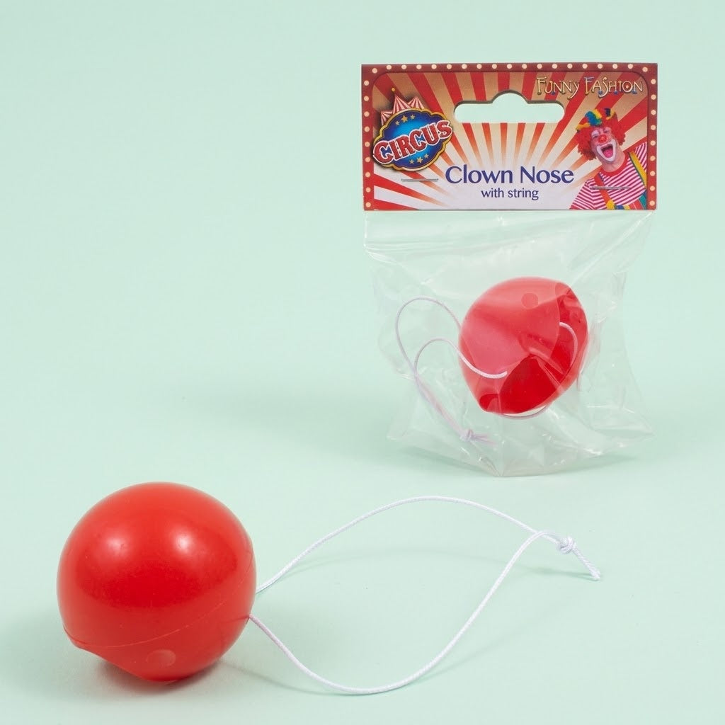 Plastic Clown Nose with Elastic, Ø 5 cm - studio photo